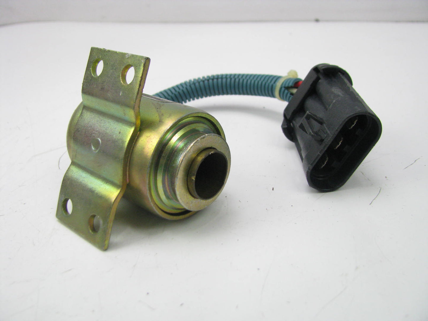 NEW - OUT OF BOX - Ford 7.8L DIESEL Truck Fuel Shut Off Solenoid F1HZ-9R299-AA