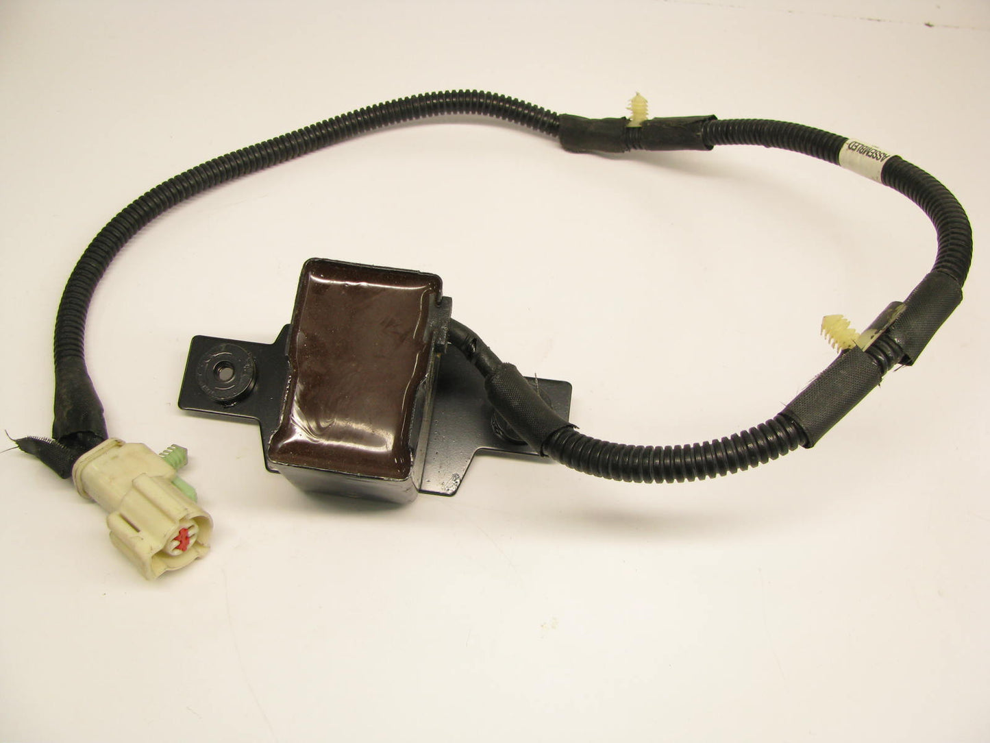 NEW - OUT OF BOX OEM Ford F1OB-14B006-CC CENTER SRS Crash Sensor