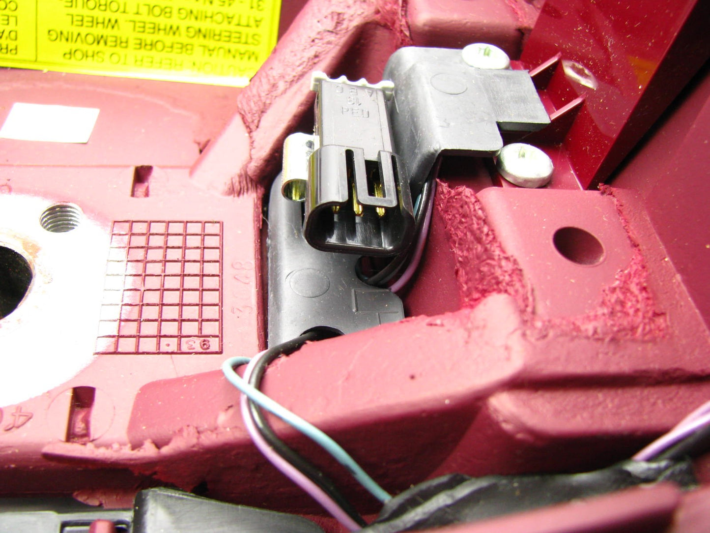 NOS 1991-92 Lincoln Continental BURGUNDY Wheel W/ Cruise Control Switch