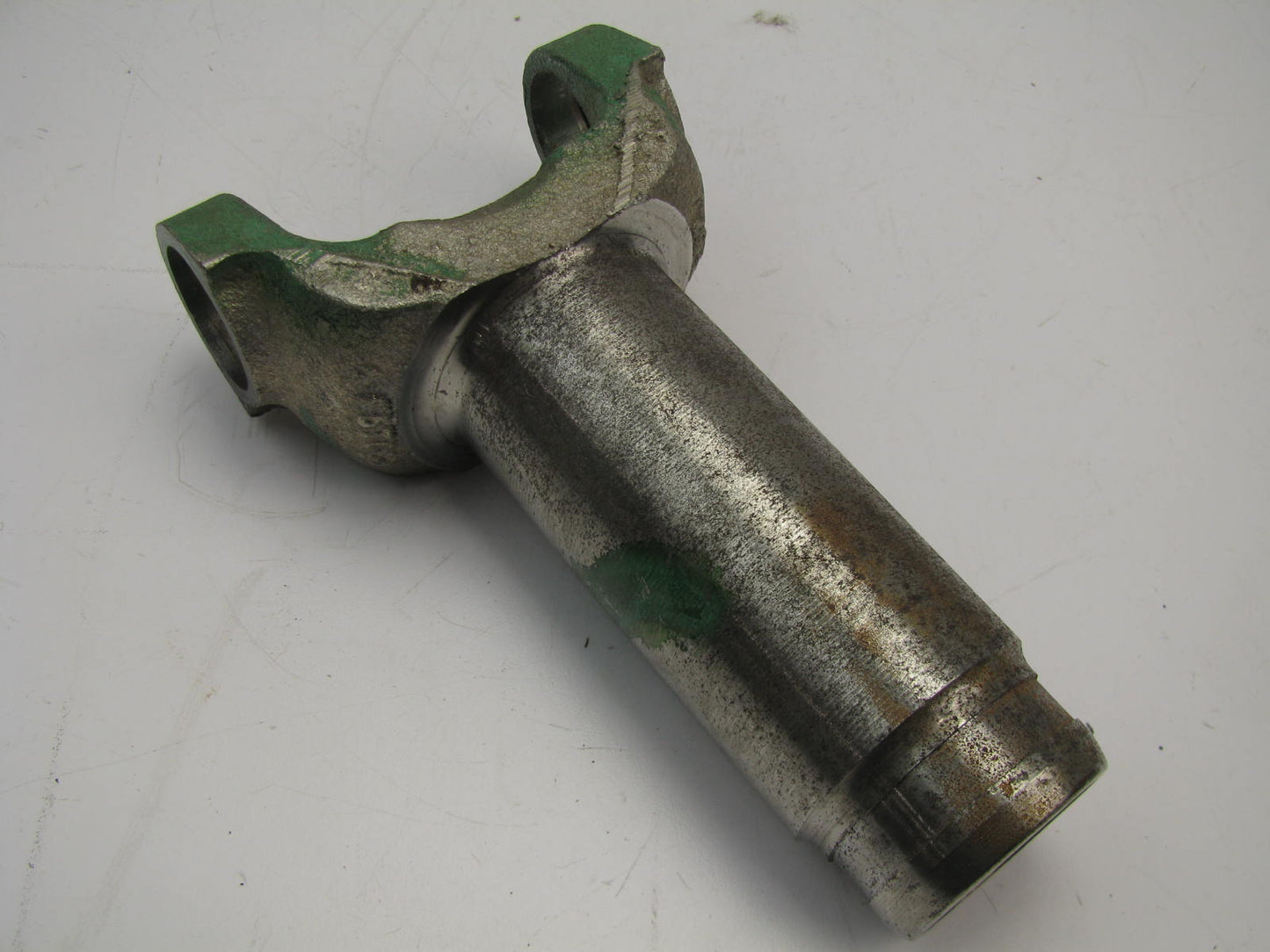 NEW - Out Of Box F1TZ-4841-B Front Axle Slip Yoke 1991-1994 Ford Explorer 4WD