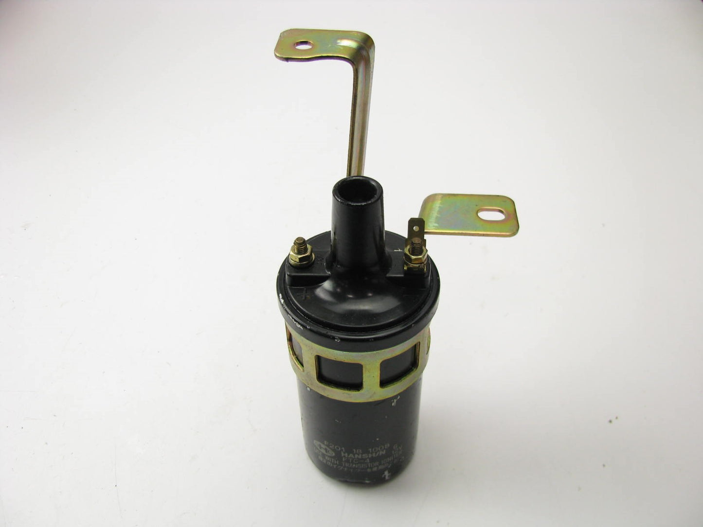 NEW - OUT OF BOX - SCRATCH & DING F201-18-100B Ignition Coil