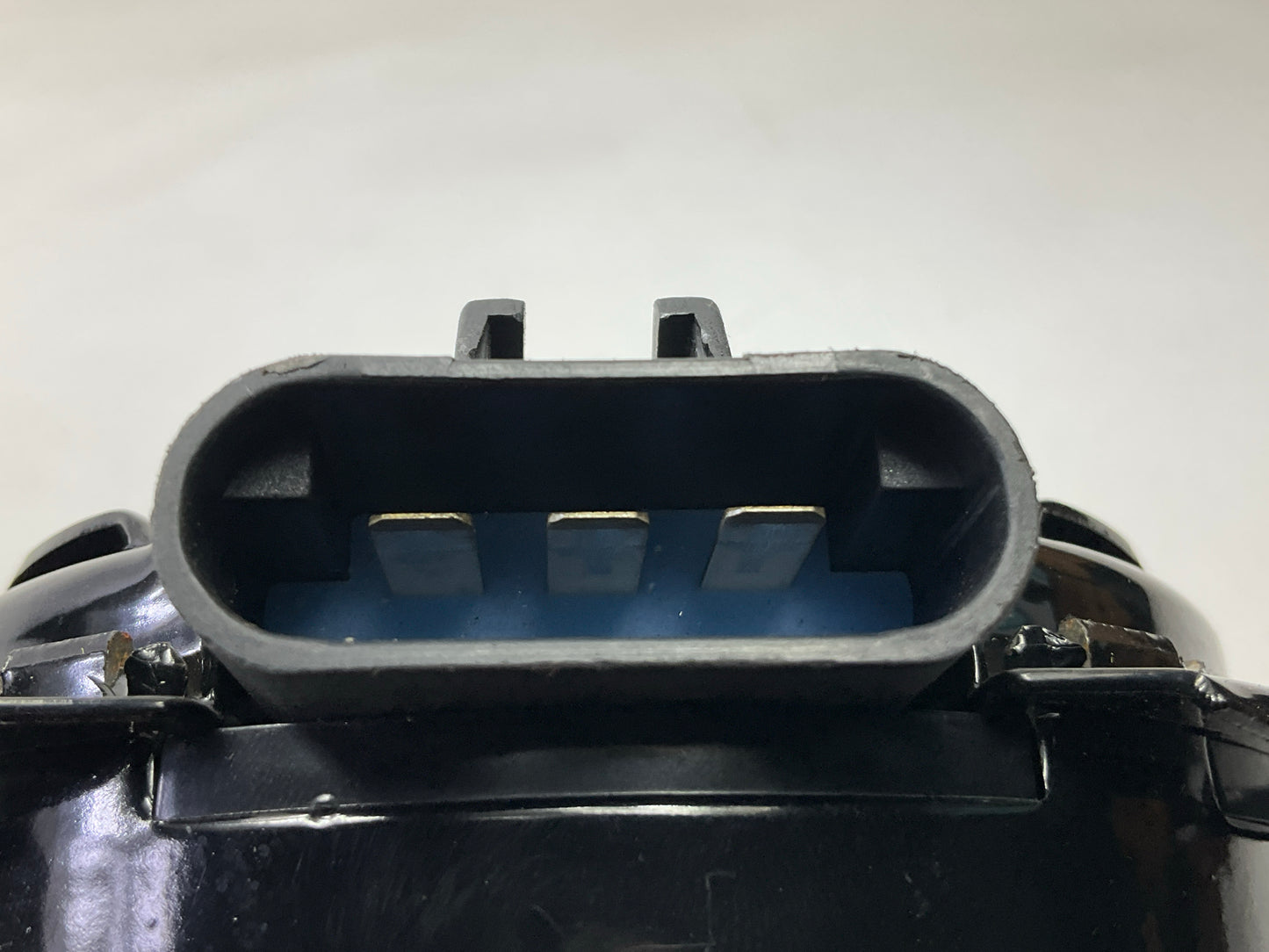 DENTED TAB - OUT OF BOX F23U-8K621-AB Engine Cooling Fan Motor Assembly
