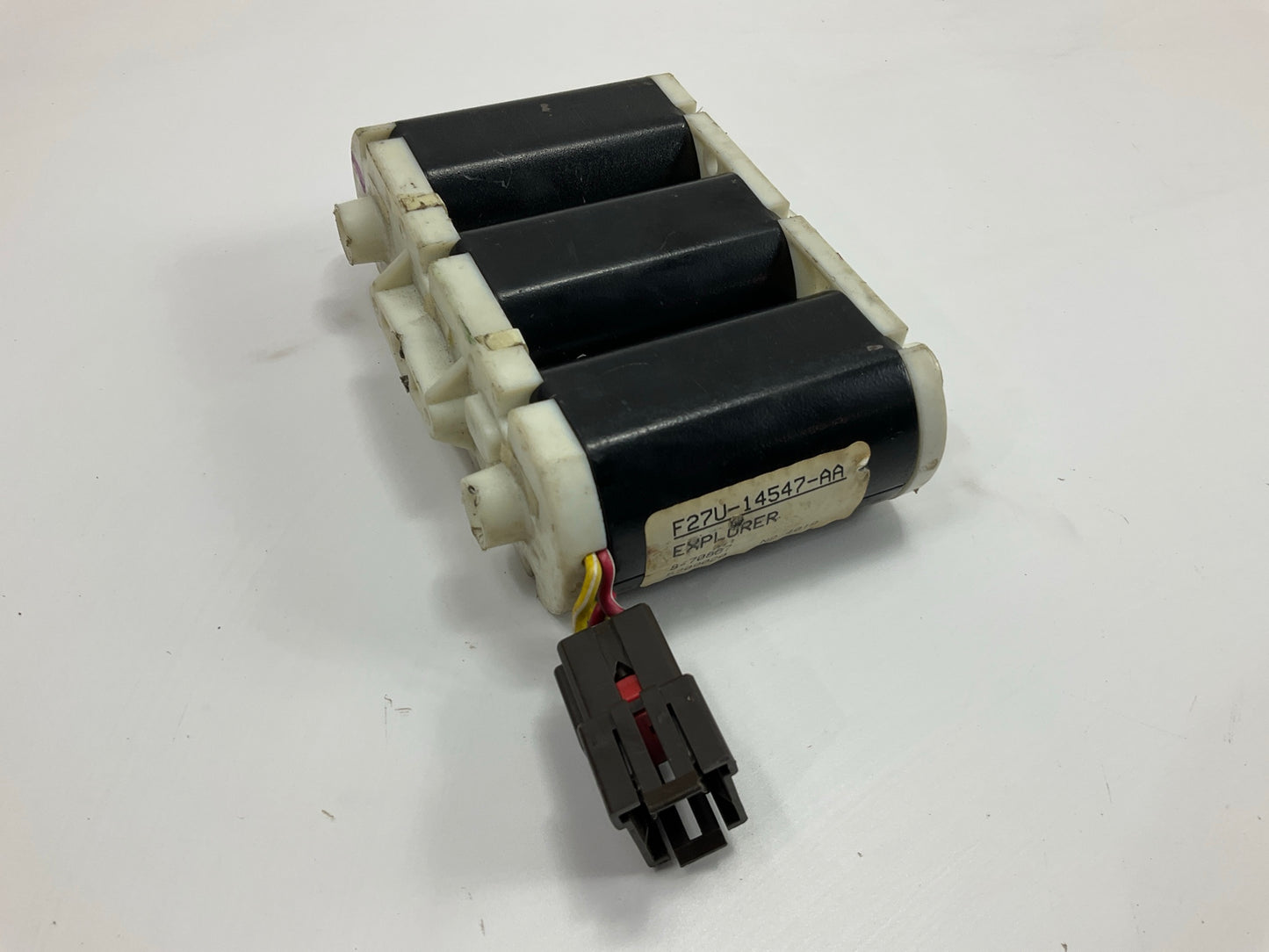 DAMAGED (CHIPPED) OUT OF BOX - OEM Ford F27U-14547-AA Power Seat Adjust Motor