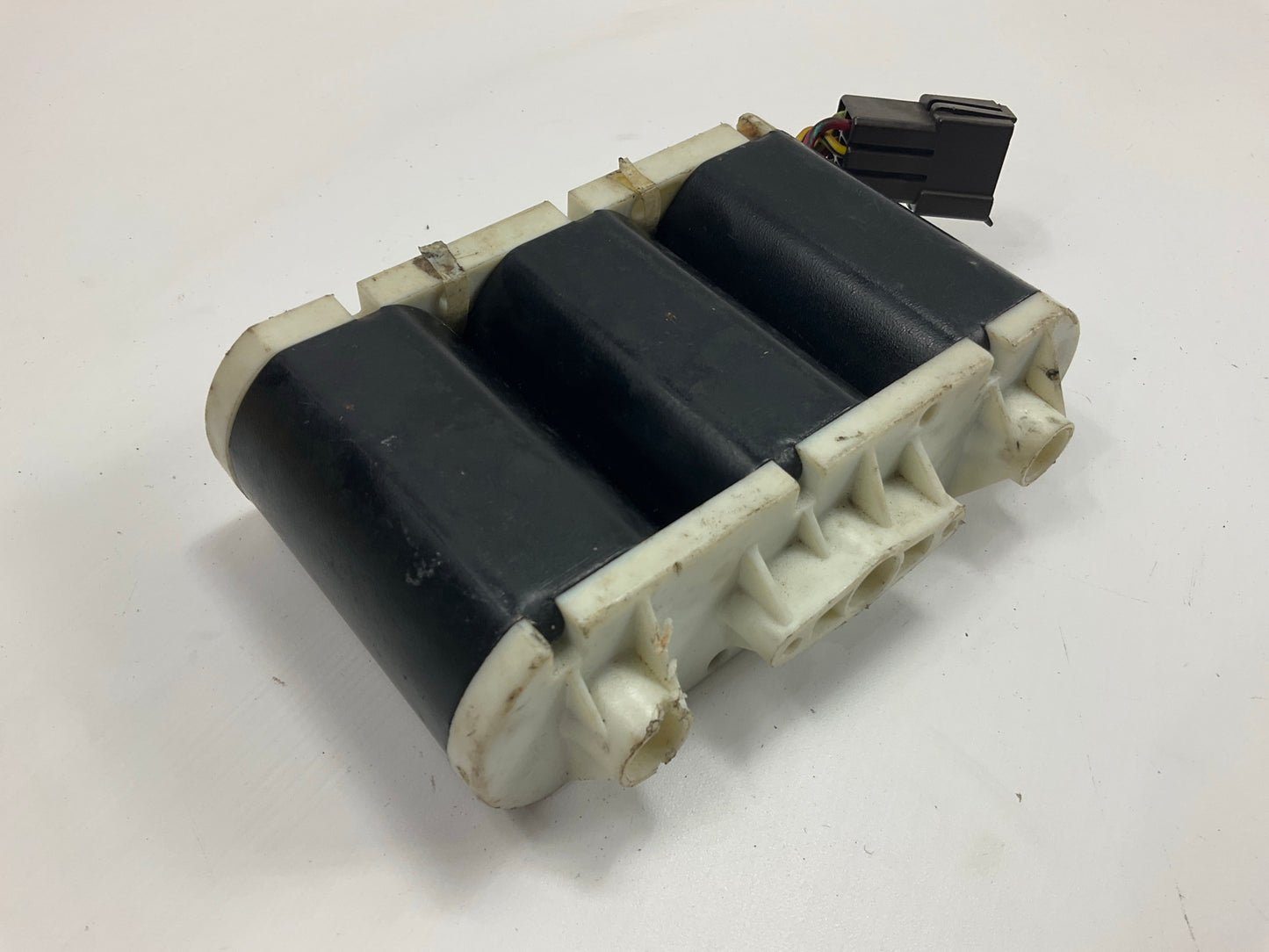 DAMAGED (CHIPPED) OUT OF BOX - OEM Ford F27U-14547-AA Power Seat Adjust Motor