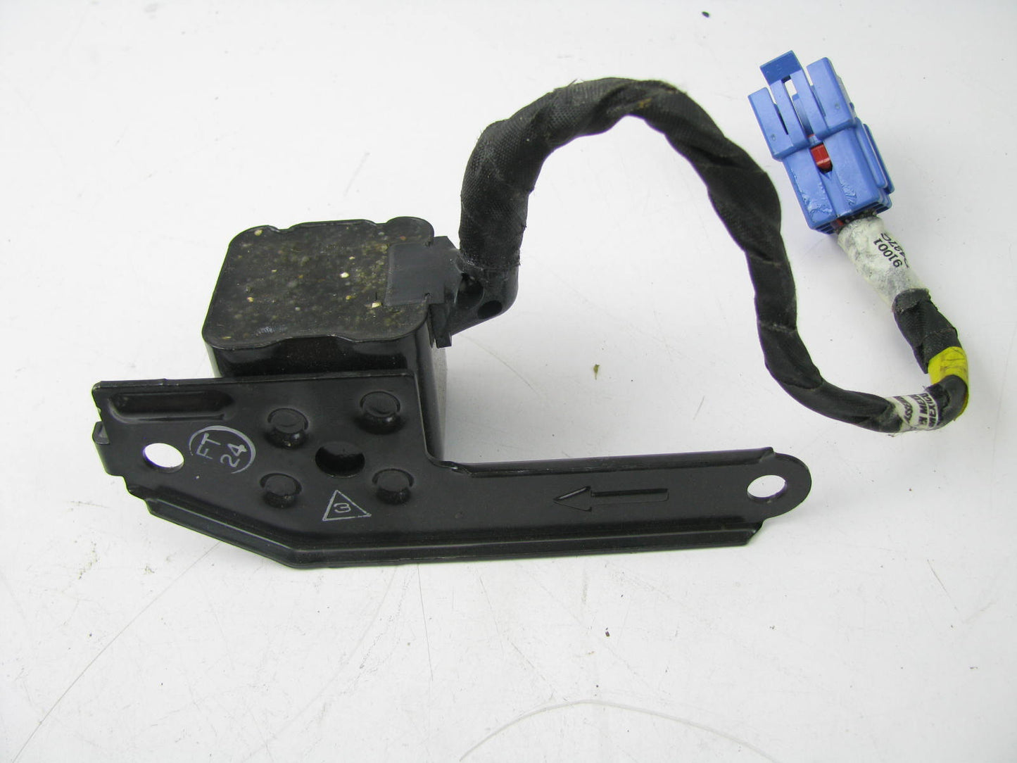 NEW - OUT OF BOX - OEM Ford F2AB-14B007-AB SRS Crash Sensor