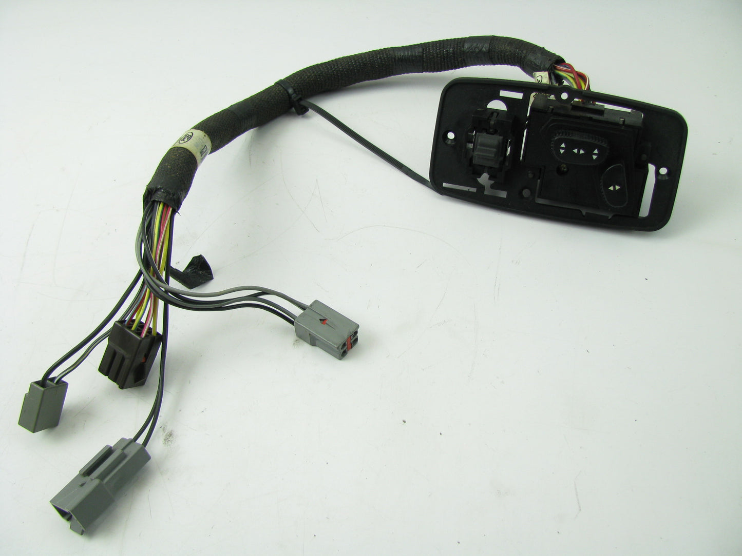 NEW - OUT OF BOX - 1992-1994 Crown Victoria Right Passengers Seat Adjust Switch