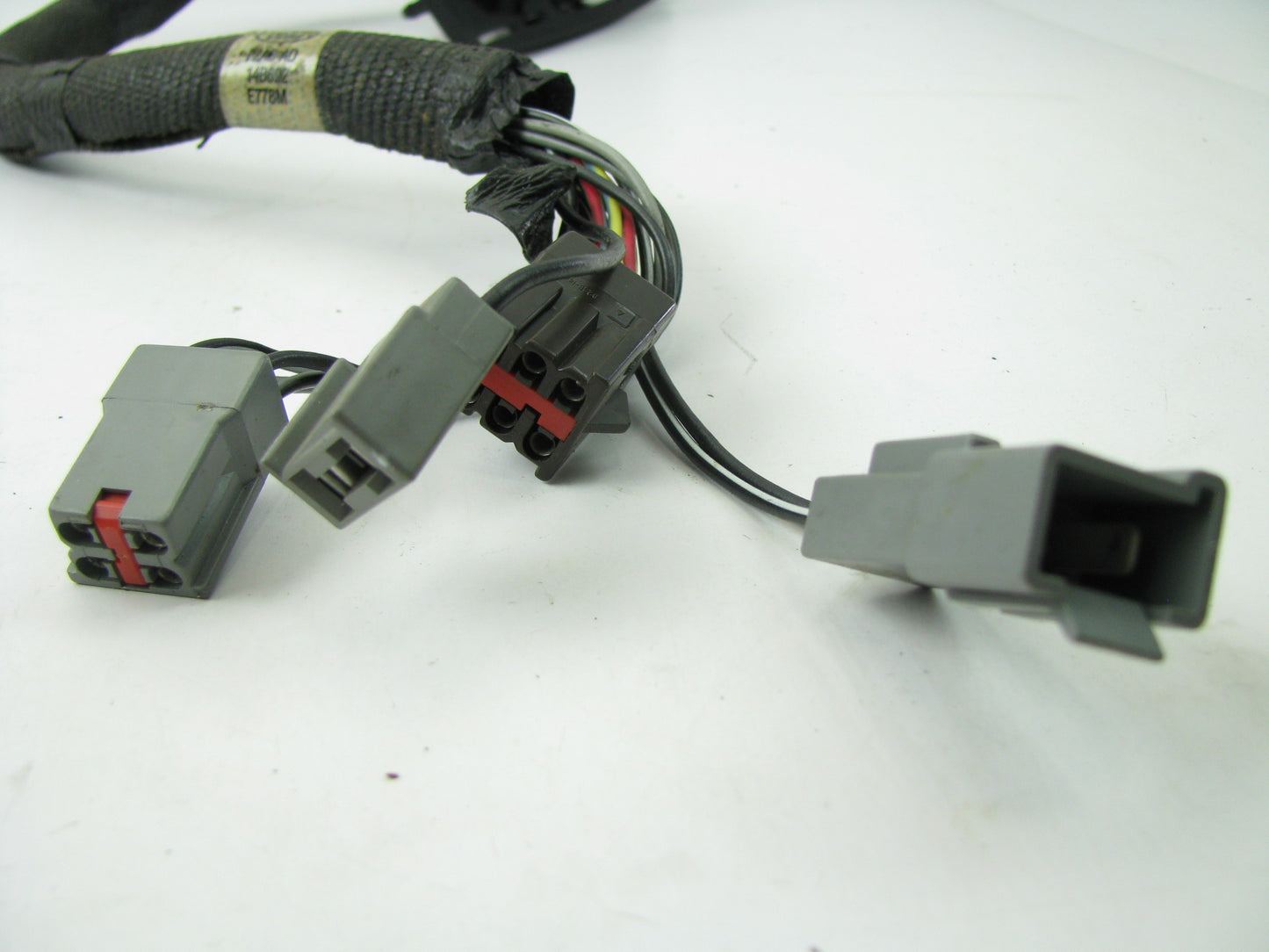 NEW - OUT OF BOX - 1992-1994 Crown Victoria Right Passengers Seat Adjust Switch