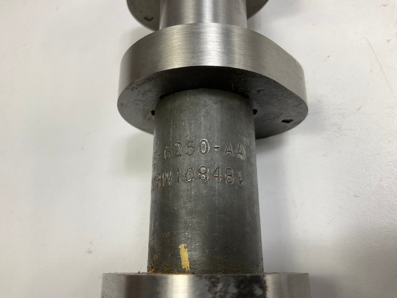 NEW - UNBOXED FORD F2AE-6250-AA Right Camshaft (NPI) 1991-1992 4.6L-V8 ROMEO