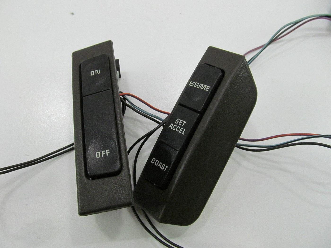 UNBOXED FORD F2AZ-9C888-CA Cruise Control Switch (BROWN) 1992-95 Crown Victoria