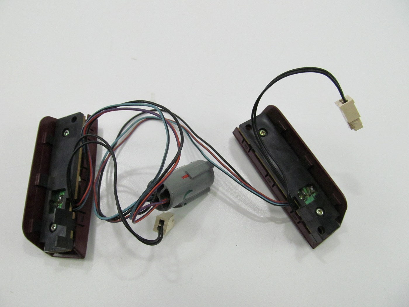 UNBOXED FORD F2AZ-9C888-CA Cruise Control Switch (BURGUNDY) 92-95 Crown Victoria