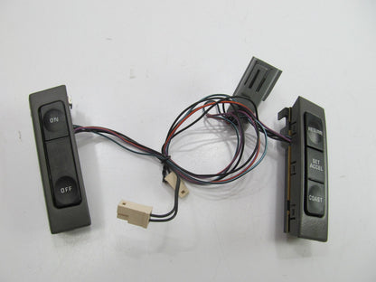 UNBOXED FORD F2AZ-9C888-CA Cruise Control Switch (GRAY') 1992-95 Crown Victoria