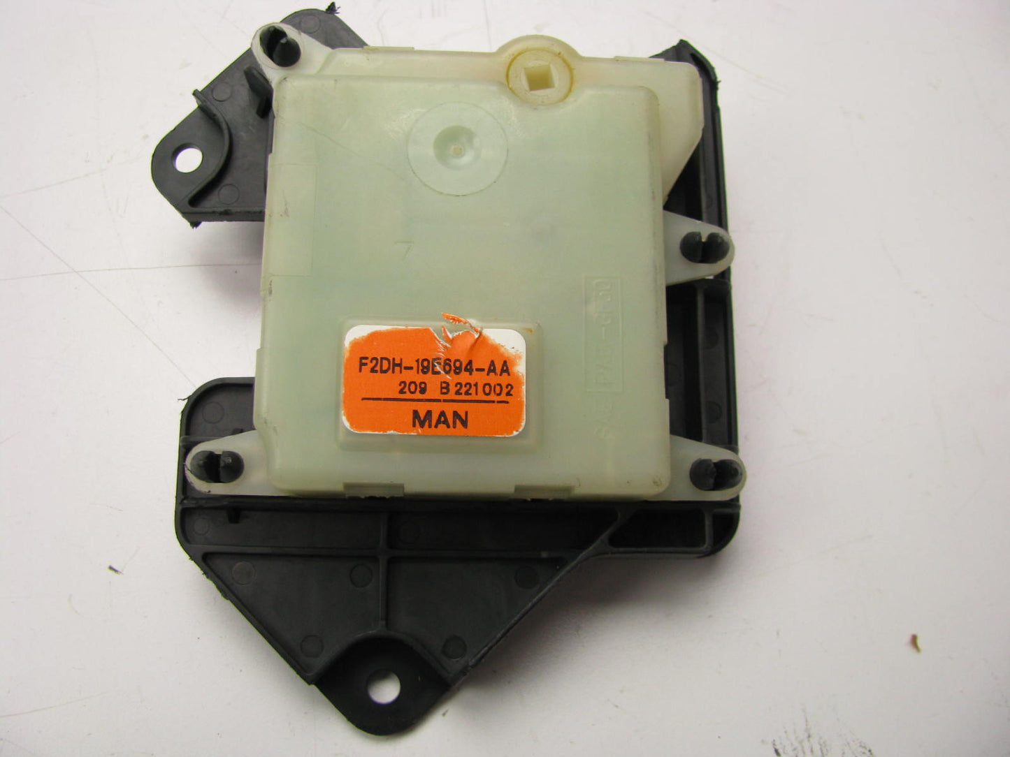 NEW - Out Of Box F2DH-19E694-AA Manual A/C HVAC Blend Door Actuator 92-95 Taurus