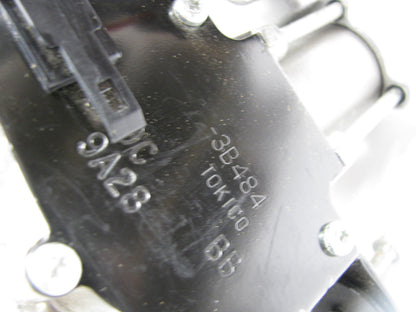 NEW - OUT OF BOX F2OC-3B484-BB-WOCANISTER Suspension Air Ride Compressor Pump