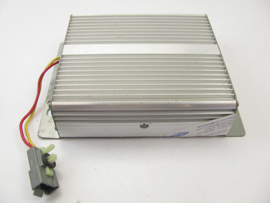 NEW - OUT OF BOX - OEM Ford F2SF-18C808-BA Radio Amplifier - 1992 Thunderbird