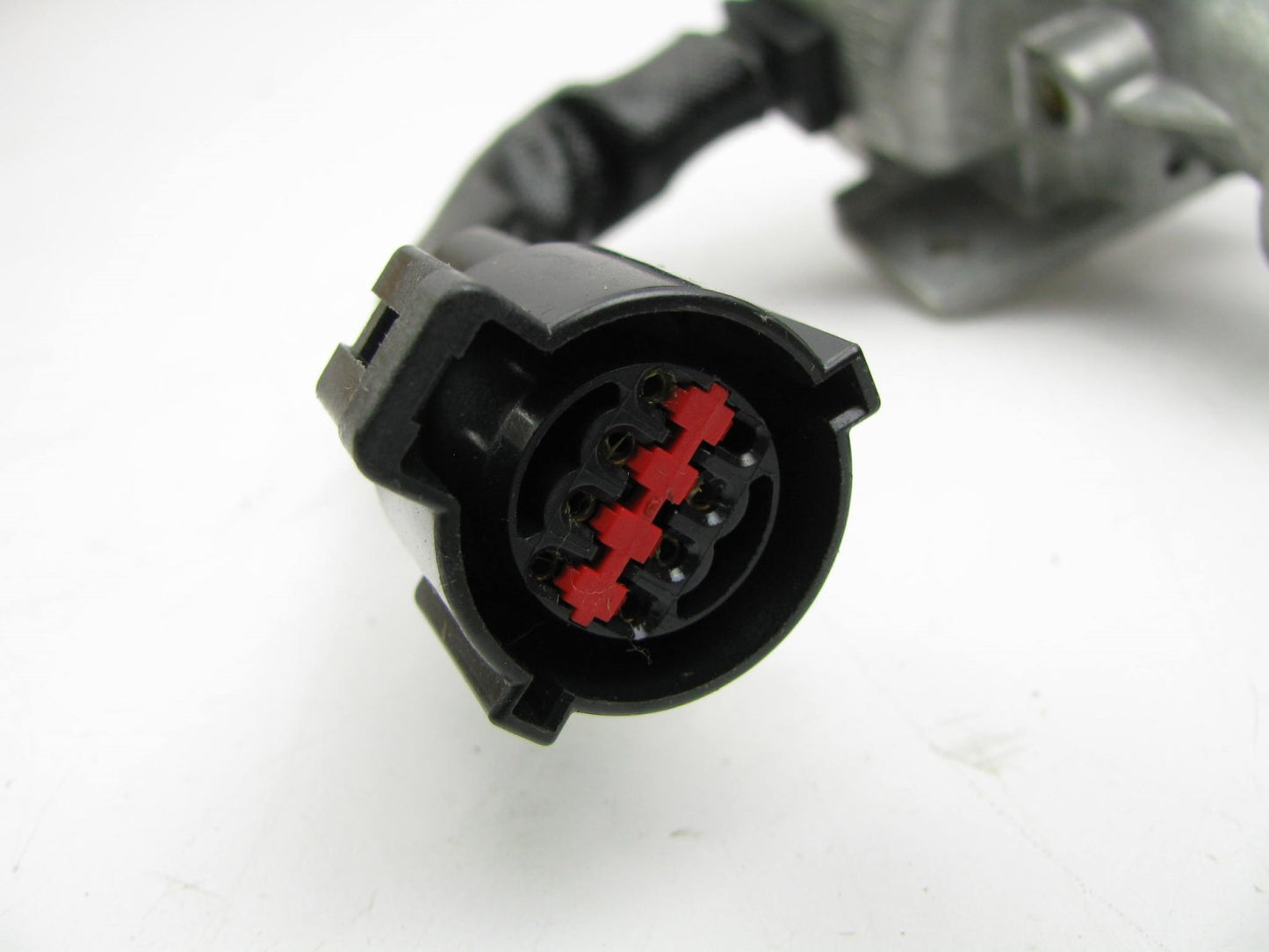 NEW UNBOXED OEM Ford F2TE-12131-AA Distributor Ford 300 4.9L Motorcraft DA-2061