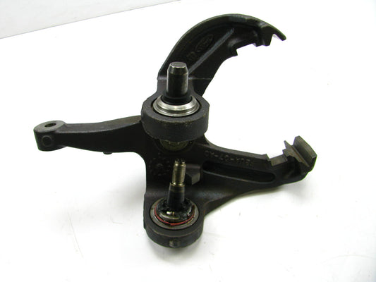 DAMAGED BALL JOINT BOOT OEM Ford F2UA-07-AC Steering Knuckle / Spindle 1992 Van