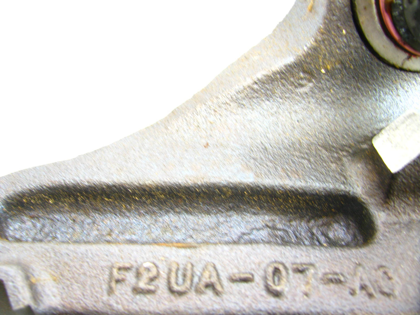 DAMAGED BALL JOINT BOOT OEM Ford F2UA-07-AC Steering Knuckle / Spindle 1992 Van