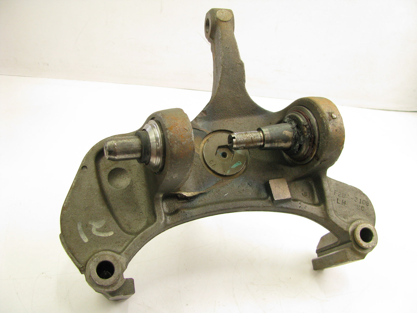 NEW - OUT OF BOX FORD F2UA-3108-BC Front Left Spindle 1988-1997 F Super Duty 2WD