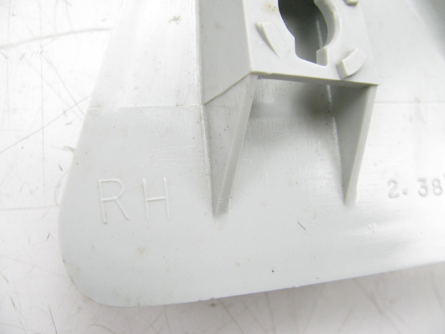 NEW - BUT SCRATCHED - OUT OF BOX OEM Ford F2UZ-13007-A Right Headlight Head Lamp