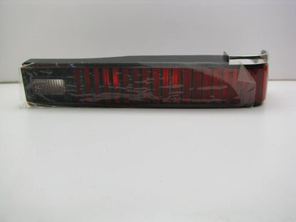NEW - OUT OF BOX - OEM Ford F33B-13440-AA Right Passengers Side Tail Light Lamp