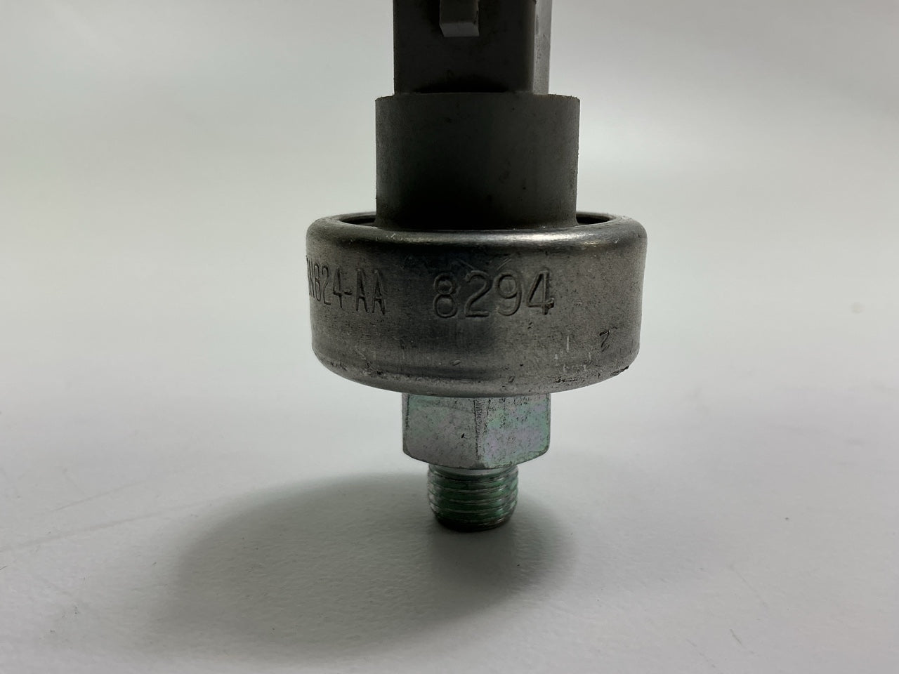 NEW - OUT OF BOX - OEM Ford F37A-3N824-AA Steering Pump Pressure Switch Solenoid