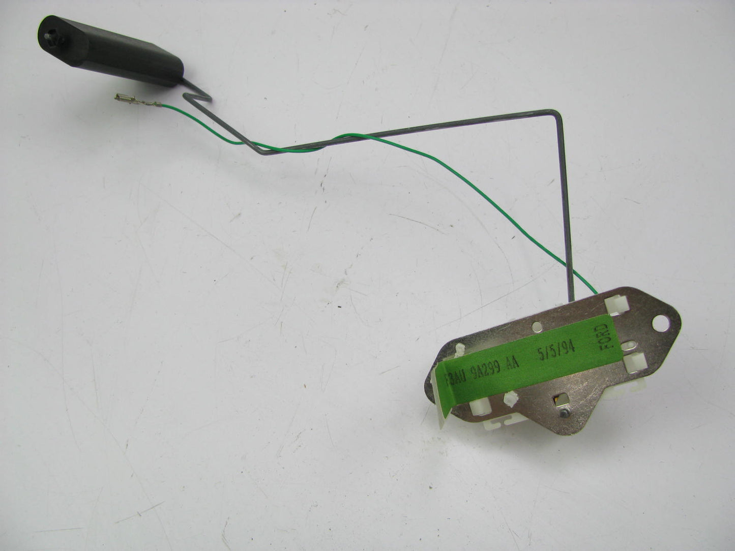 NEW - OUT OF BOX FORD F3AU-9A299-AA Fuel Level Sender 1992-1994 Crown Victoria