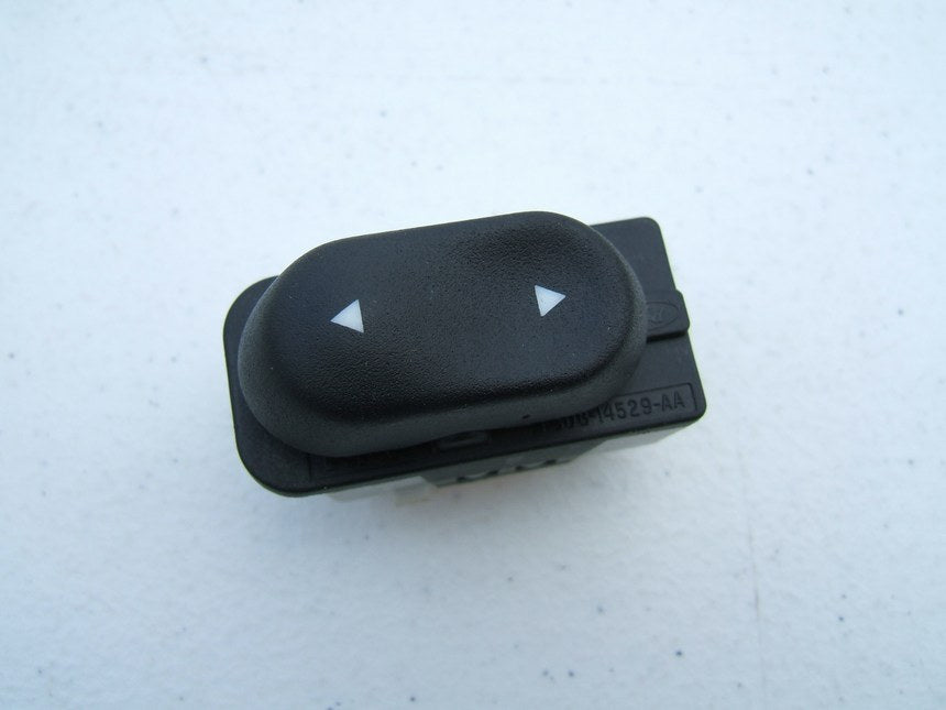NEW - OUT OF BOX - Right Passengers Side Power Window Switch Ford F3DB-14529-AA