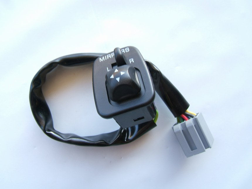 NEW - OUT OF BOX FORD F3DB-17B676-AA Power Mirror Control Switch 1992-95 Taurus