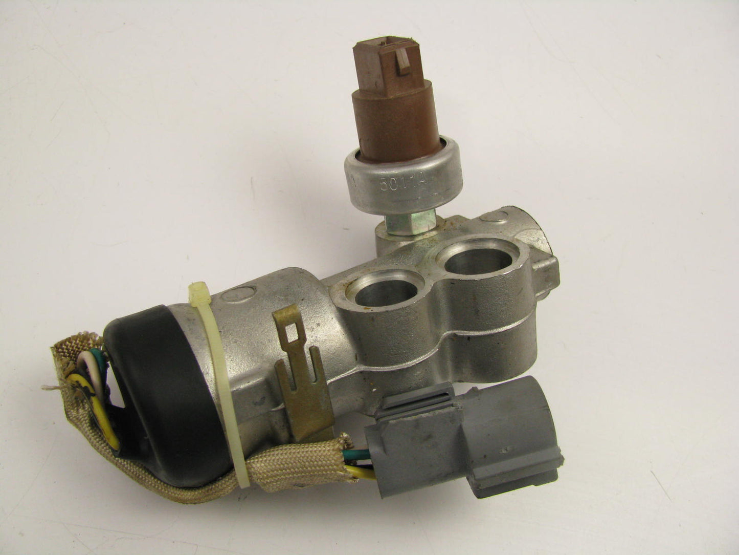 NEW UNBOX Ford F3DC-3N824-AA Steering Pressure Switch Solenoid 93-95 Taurus SHO