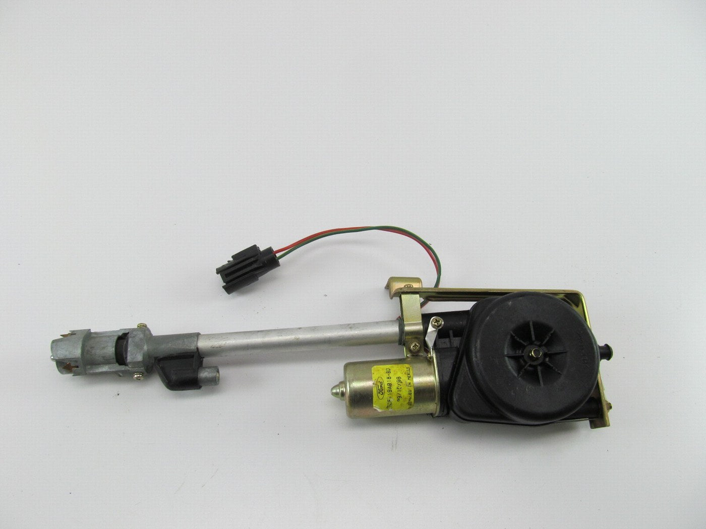 NEW - OUT OF BOX - OEM Ford F3DF-19A018-BD Antenna