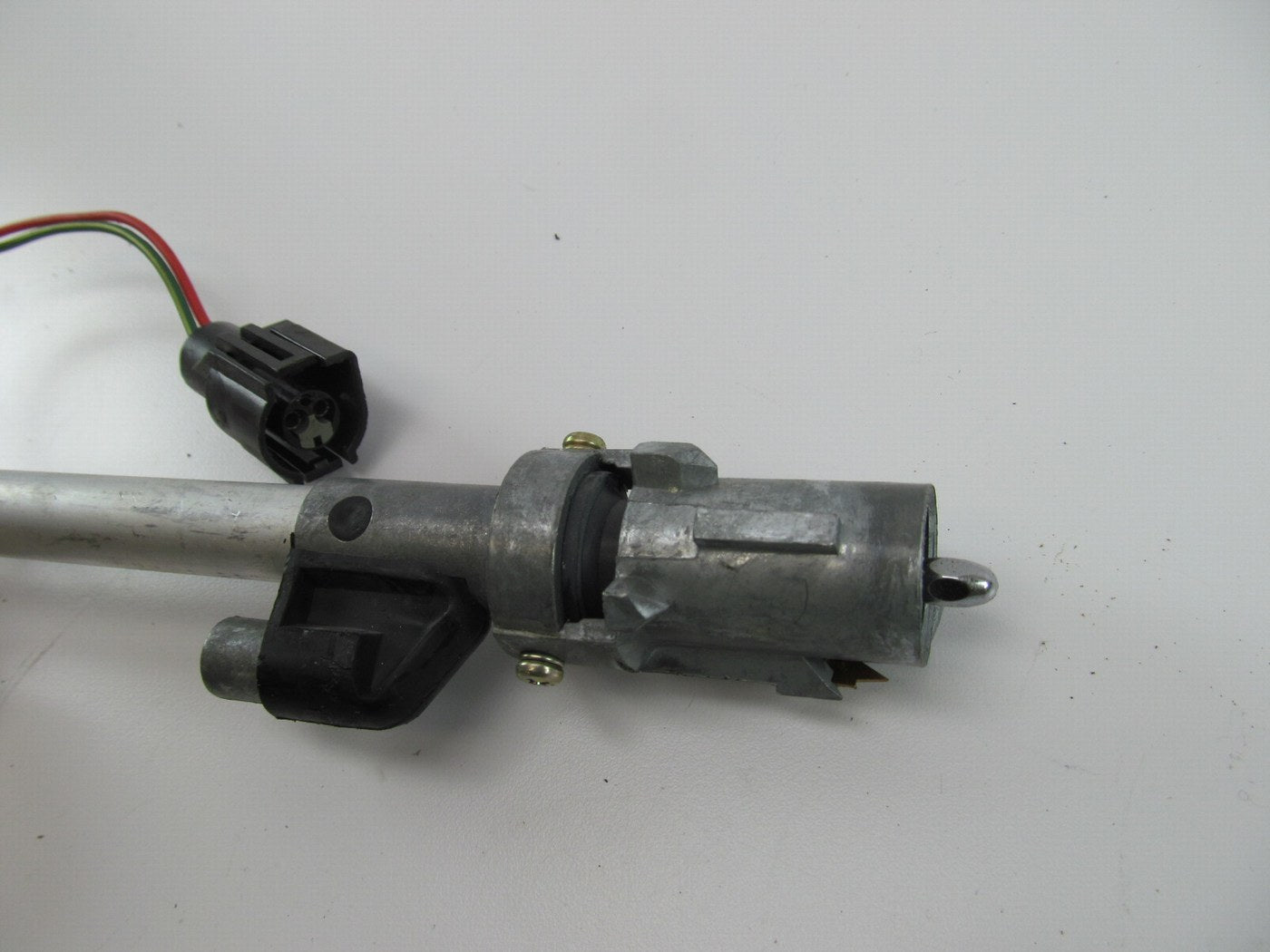 NEW - OUT OF BOX - OEM Ford F3DF-19A018-BD Antenna