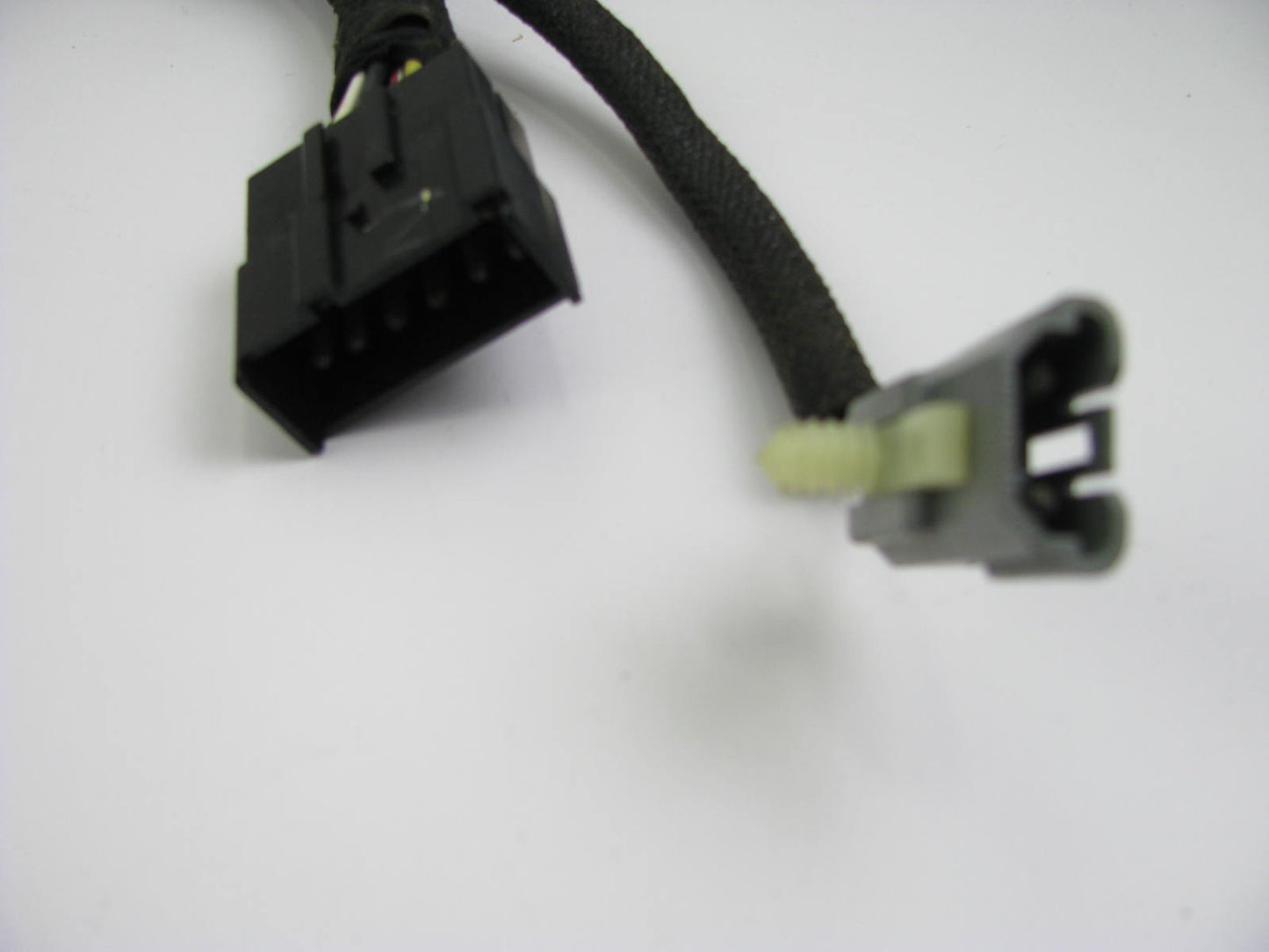 NEW - OUT OF BOX F3LB-14A701-AF Right Power Seat Switch 93-96 Lincoln Mark VIII