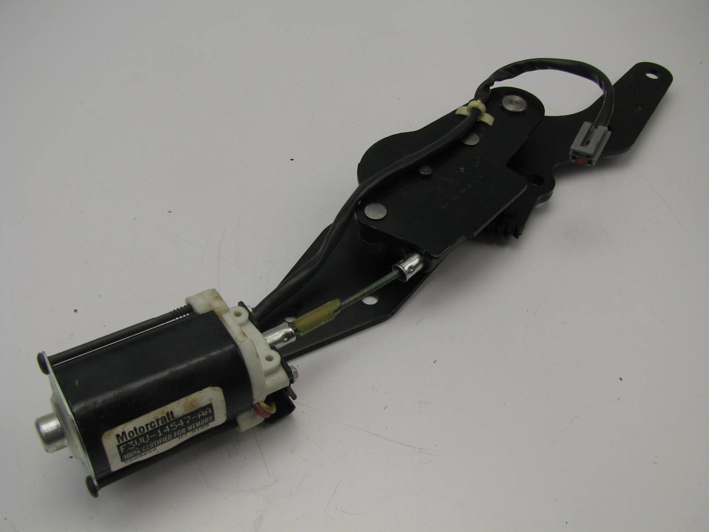 NEW - Out Of Box F3VU-14547-AA Front Left Seat Adjust Motor 1990-1995 Town Car