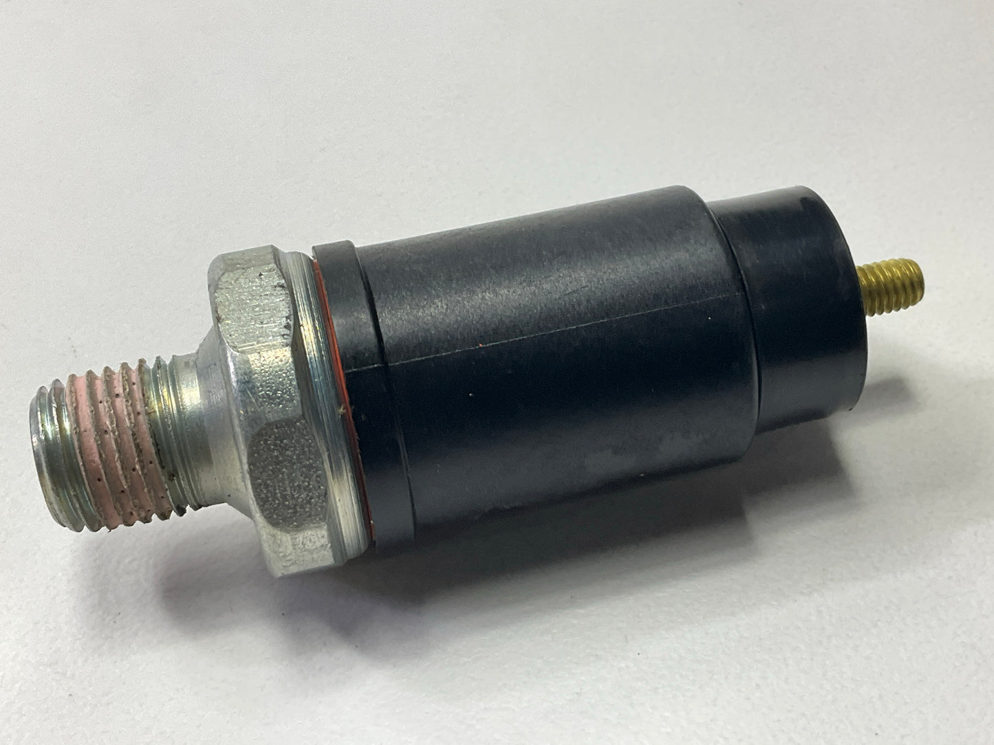 NEW - OUT OF BOX - OEM FORD F3ZF-9D290-AA Oil Pressure Sender Switch Sensor