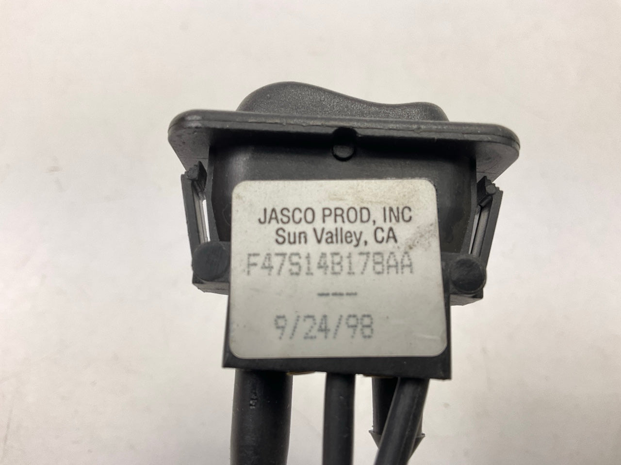 NEW - OUT OF BOX - OEM Ford F47S-14B178-AA Seat Lumbar Adjust Switch