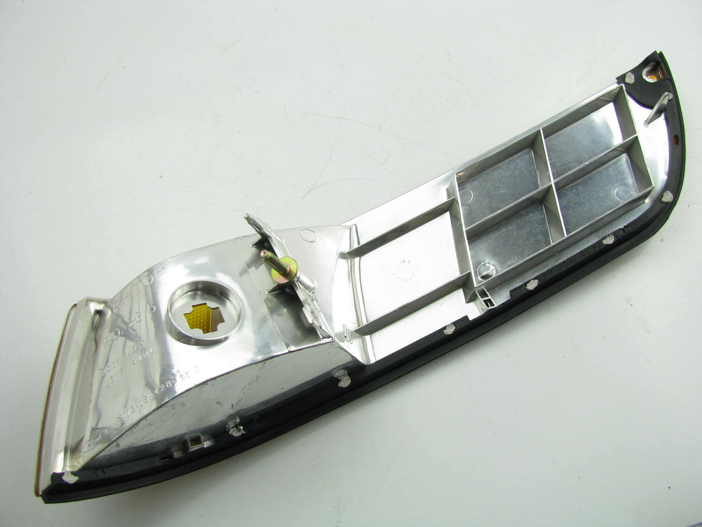 New Out Of Box Right Corner Marker Light Lamp For 92-94 Mercury Grand Marquis