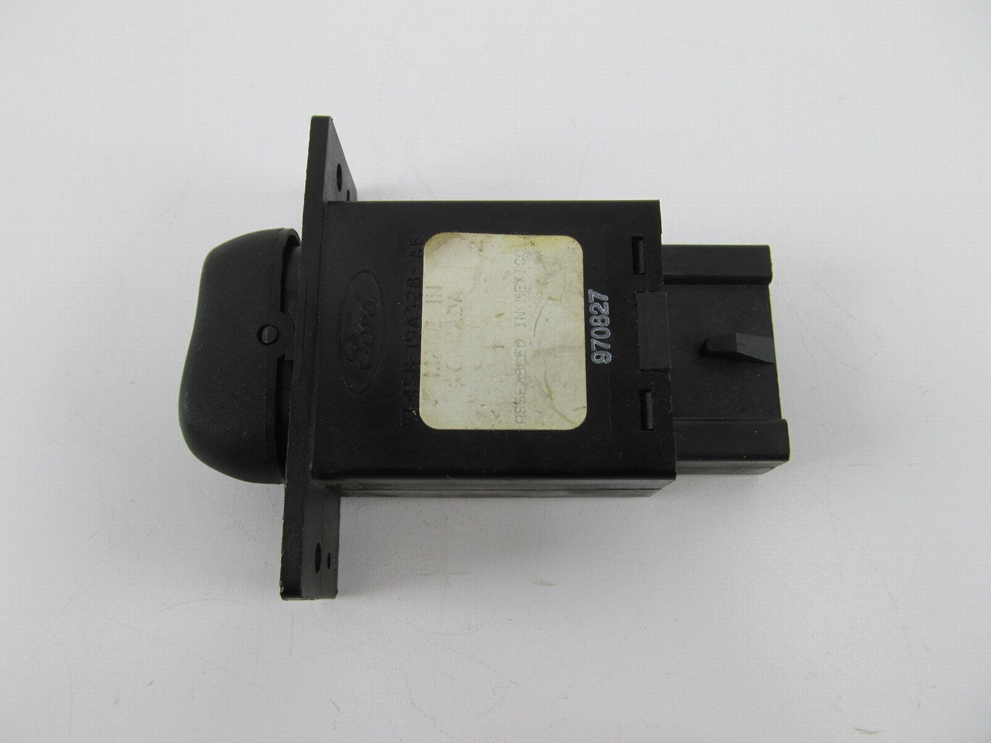 NEW - OUT OF BOX OEM 1994-1997 Ford Thunderbird Rear Defrost Defog Switch