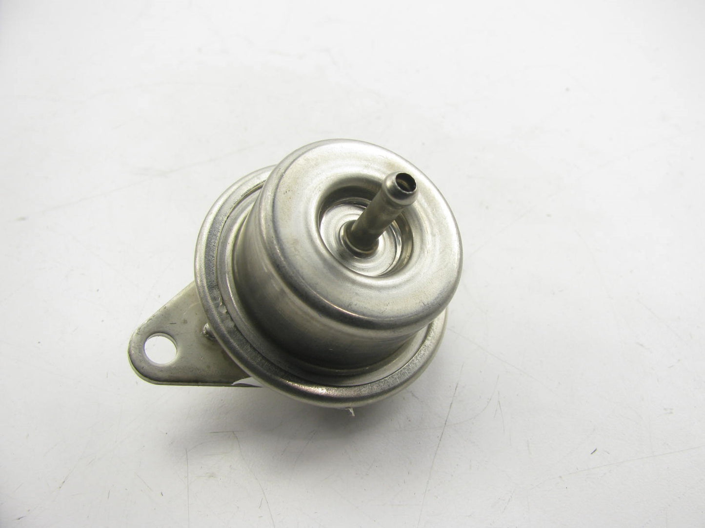 NEW - OUT OF BOX - OEM FORD F4SE-9C968-AA Fuel Pressure Regulator