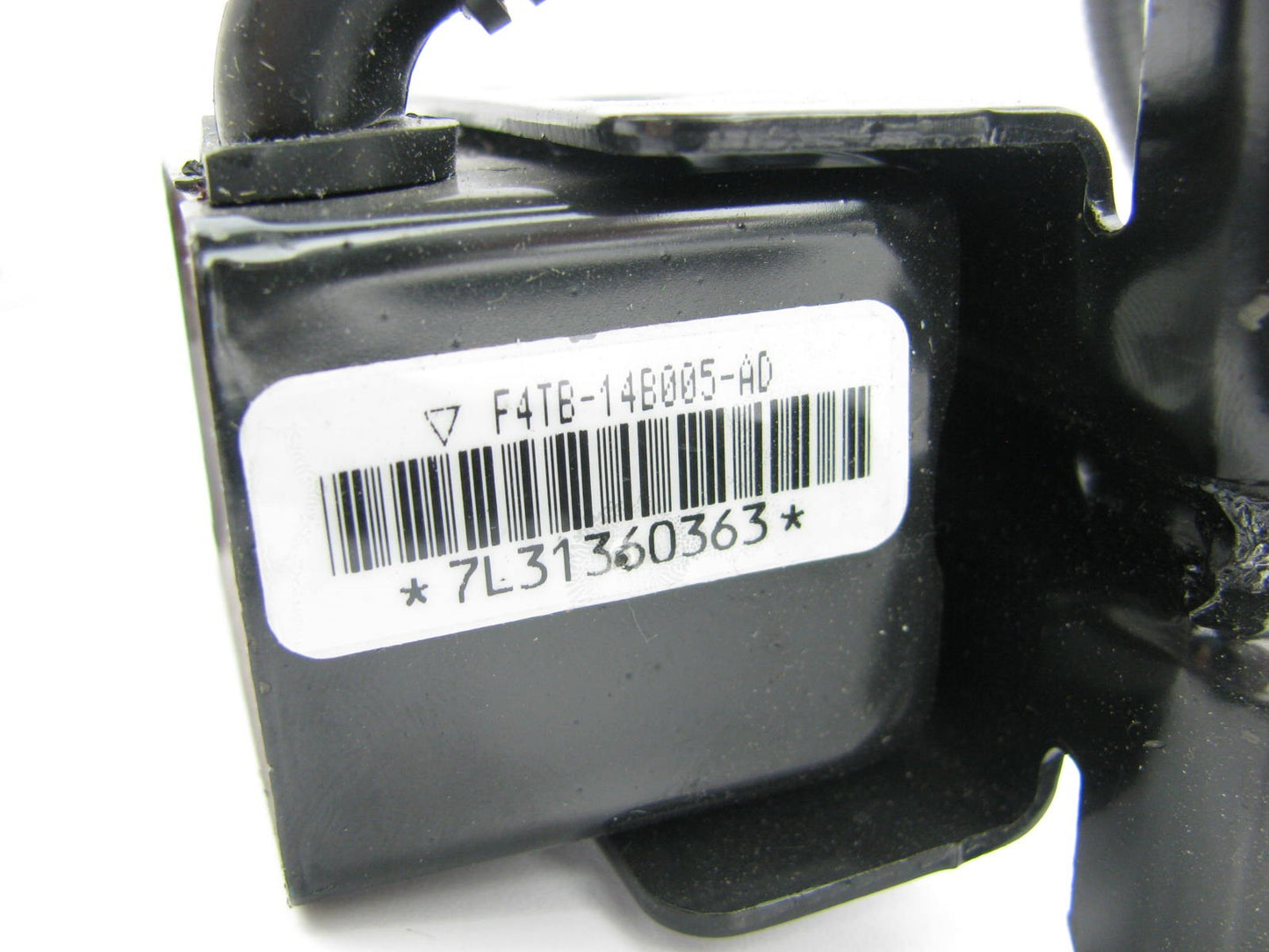 NEW - OUT OF BOX - OEM Ford F4TB-14B005-AD SRS Crash Sensor FRONT LEFT SIDE