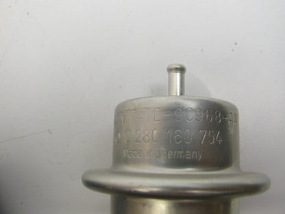 New OUT OF BOX OEM Ford Fuel Pressure Regulator F4TE-9C968-AA BOSCH # 0280160754