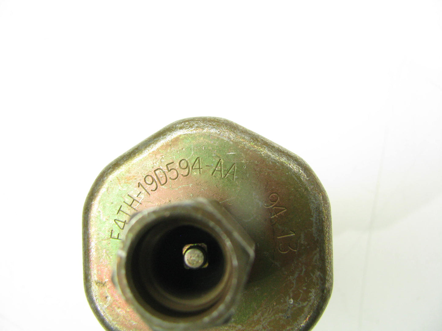 NEW - OUT OF BOX - OEM FORD F4TH-19D594-AA HVAC 4-Pin A/C Pressure Switch