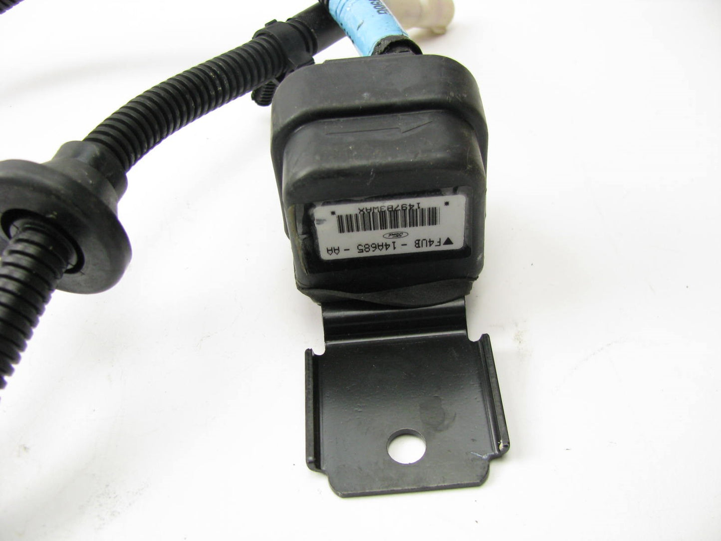 NEW - OUT OF BOX  OEM FORD F4UB-14A685-AA Front Right Side SRS Crash Sensor