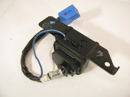 NEW - OUT OF BOX - OEM Ford F4UB-14A686-AA FRONT LEFT Crash Sensor