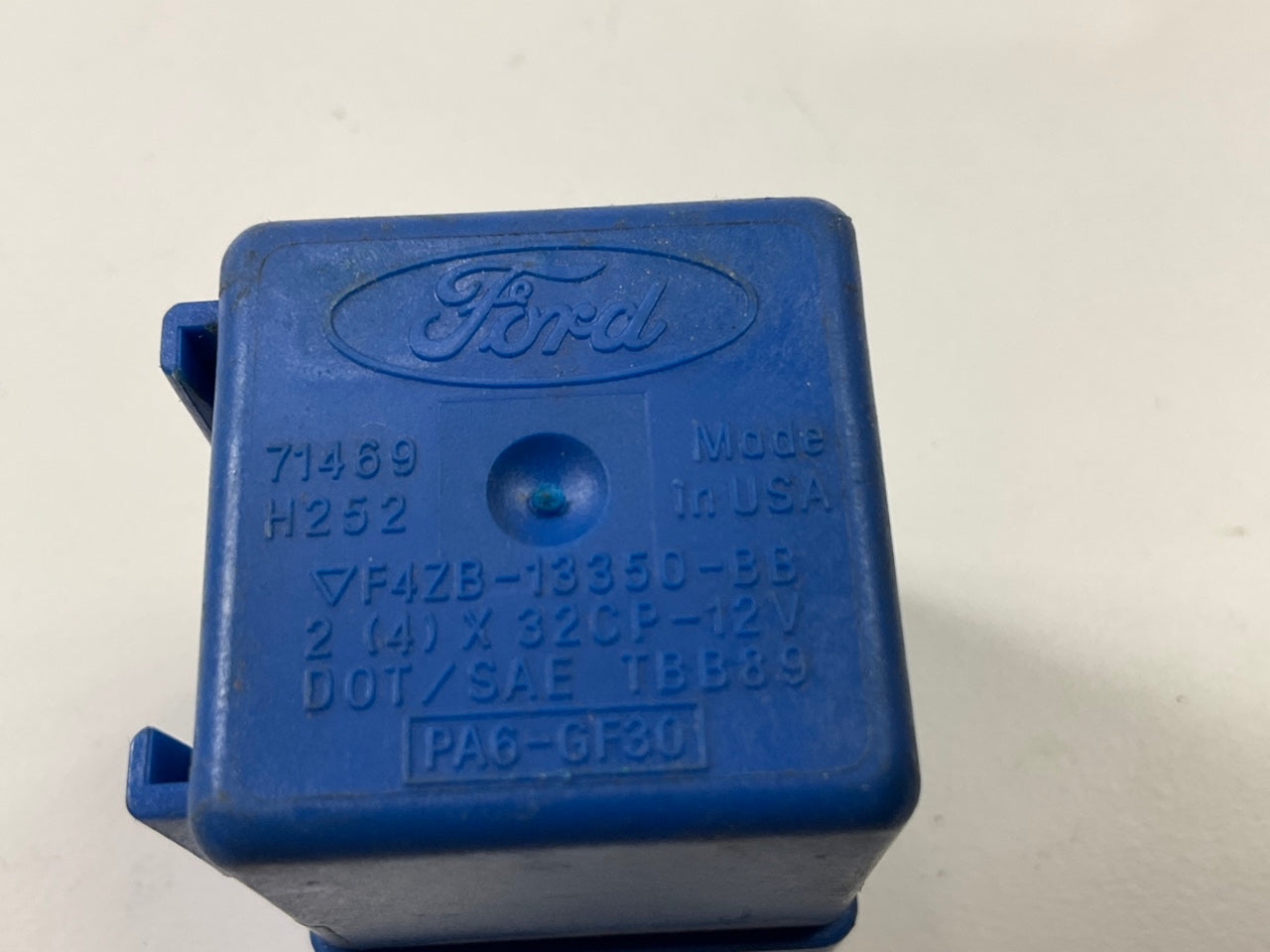 NEW - OUT OF BOX - OEM FORD F4ZB-13350-BB Hazard Warning Flasher Relay