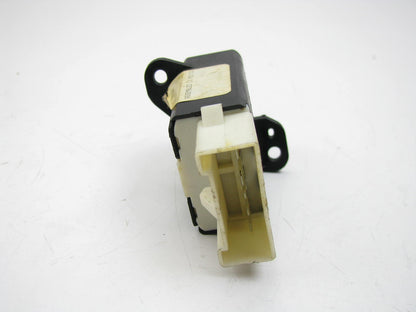 NEW - OUT OF BOX - Ford F50B-19A328-AA Rear Defroster Switch 95-97 Continental