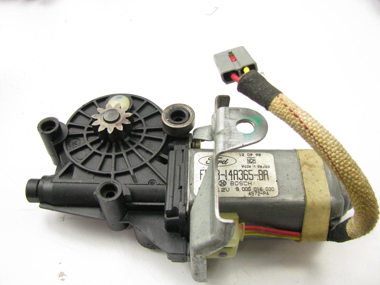New OUT OF BOX OEM Ford Front Right Side Power Window Motor 96-02 Ranger