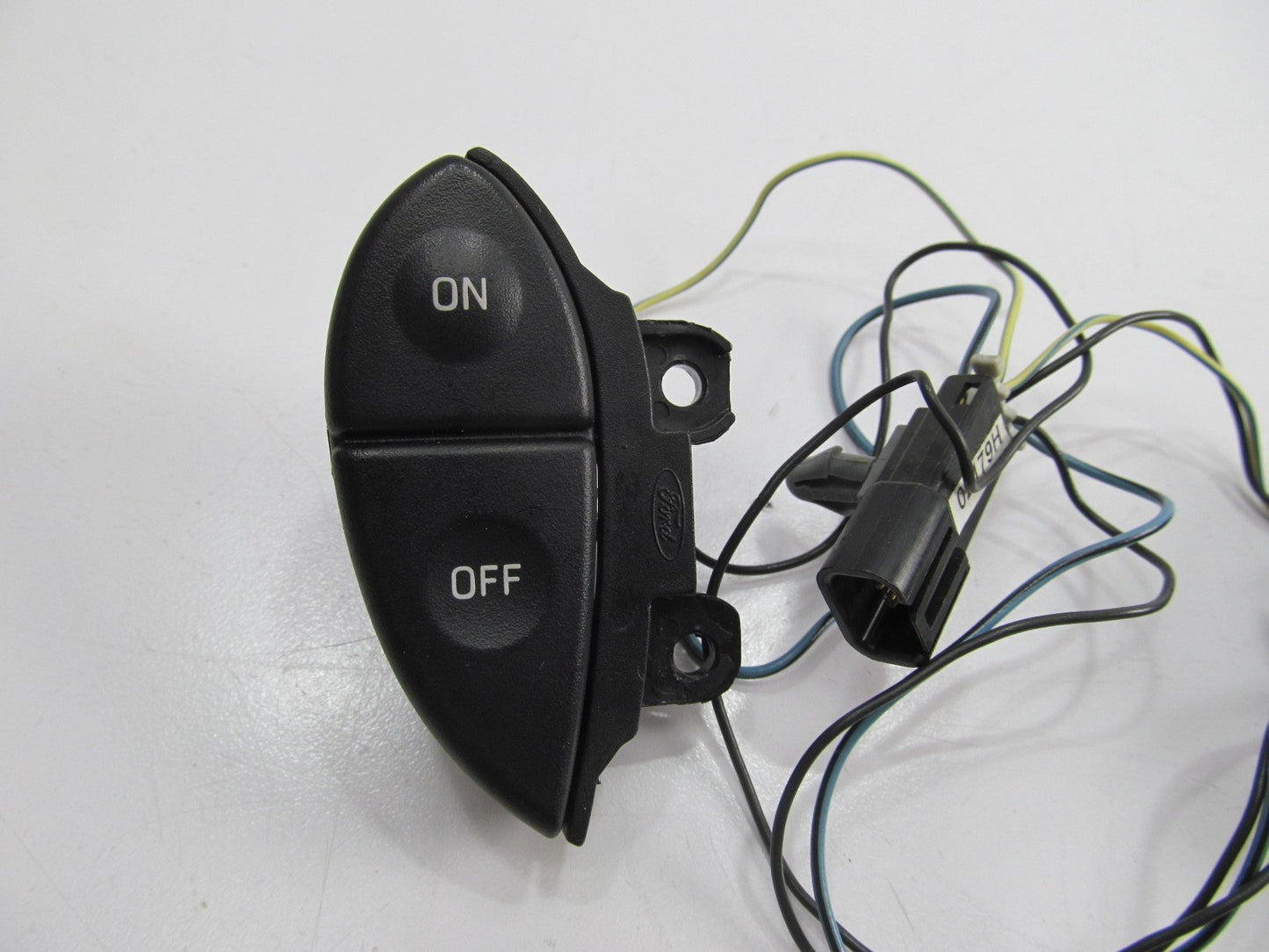 NEW - OUT OF BOX - OEM Ford F58A-9D780 Cruise Control Switch For 95-98 Windstar