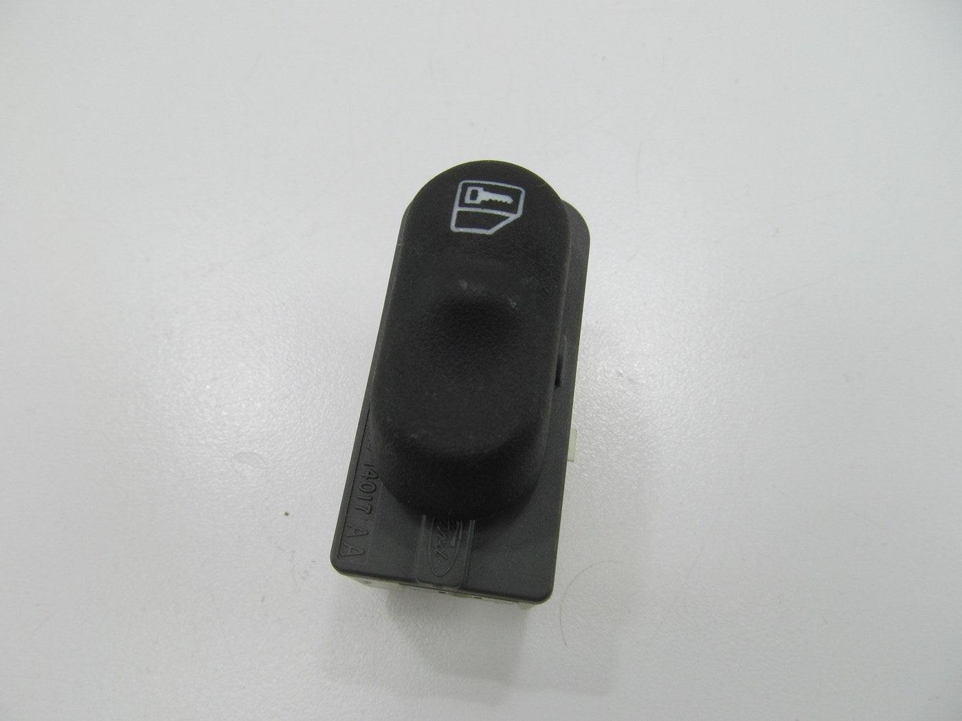 NEW - OUT OF BOX FORD F58B-14017-AA Front Door Lock Switch 1995-1997 Windstar