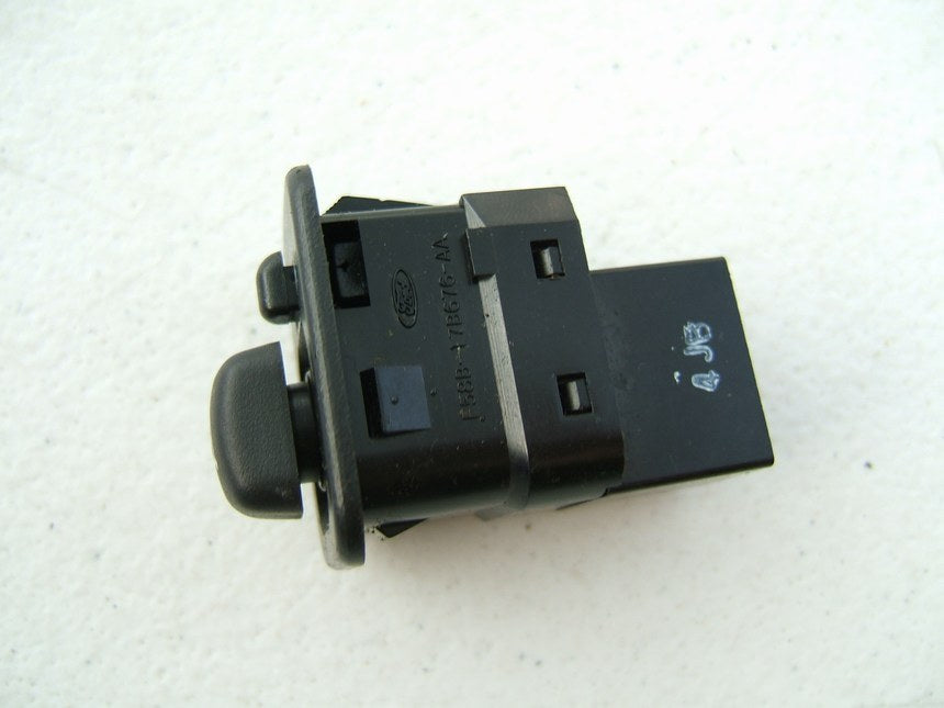NEW OUT OF BOX OEM 95-99 Ford Windstar F58B-17B676-AA Power Mirror Adjust Switch