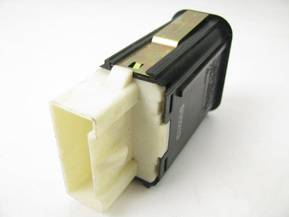 NEW - OUT OF BOX F58B-18C621-BAW Rear Defrost Defogger Switch 1995-98 Windstar